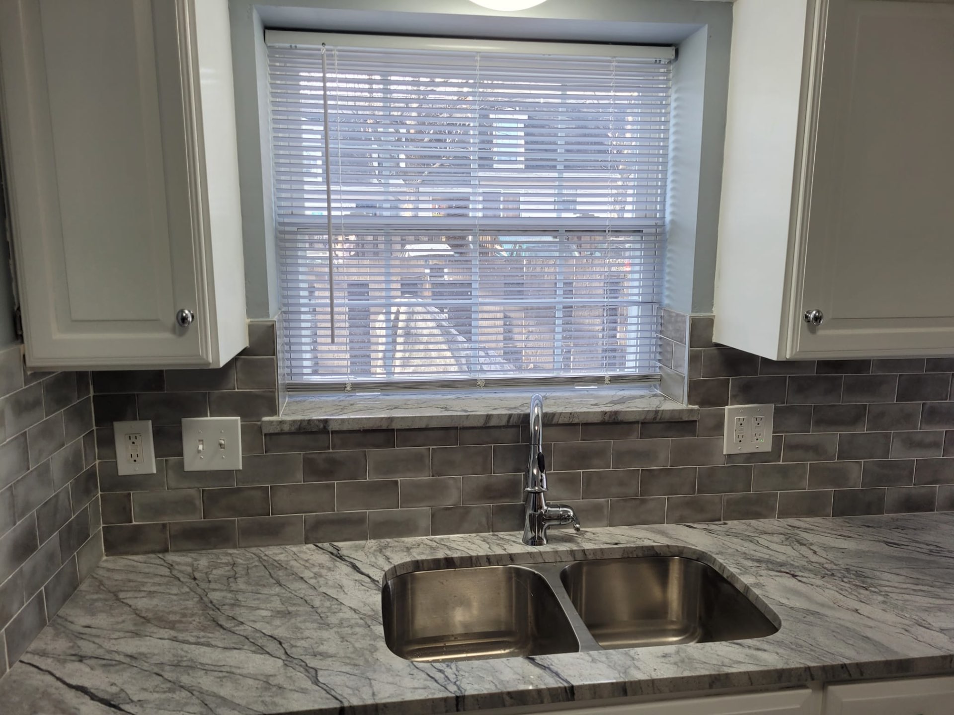 Marble Counter & Backsplash