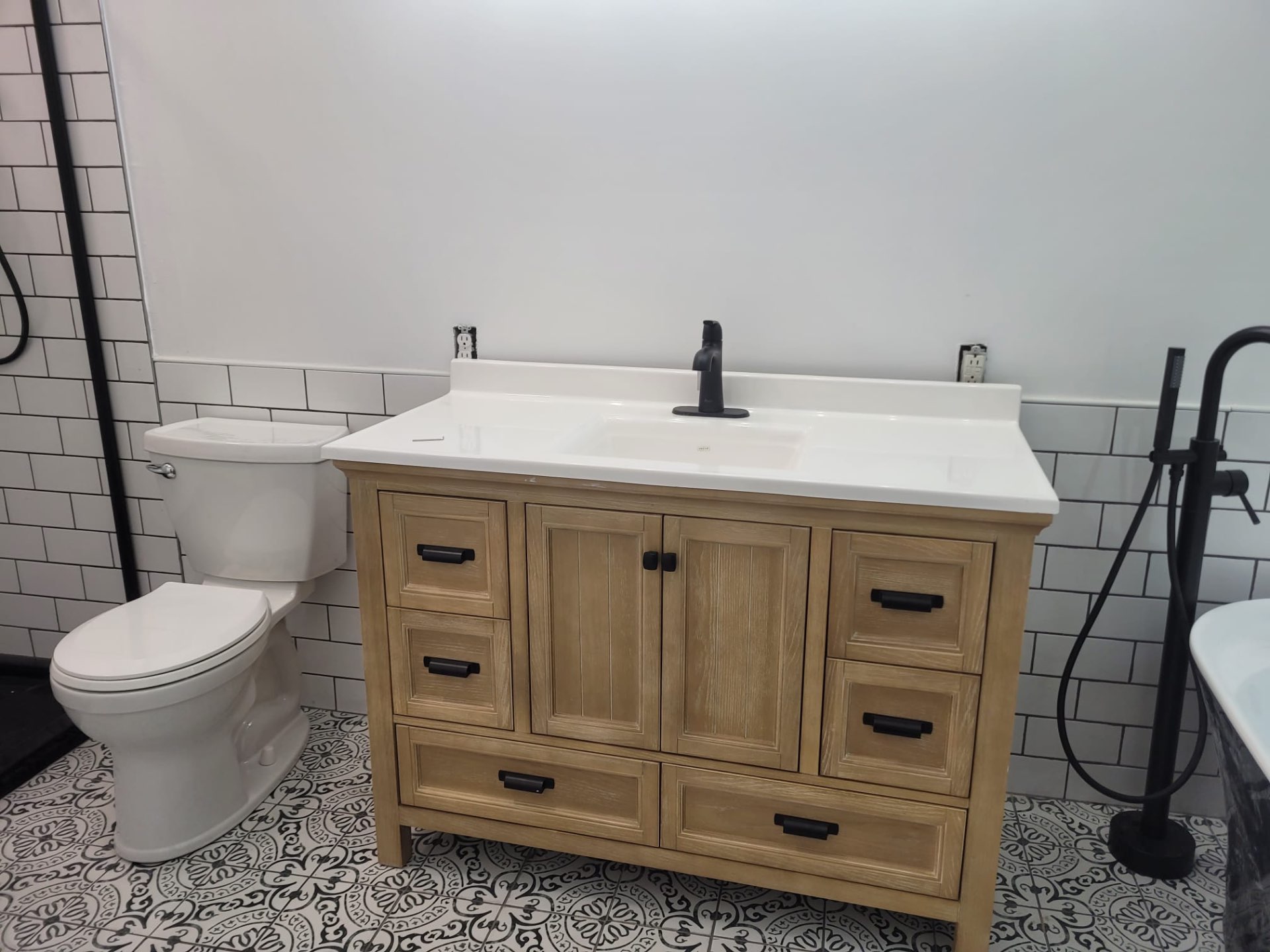 Oak Vanity & Matte Black